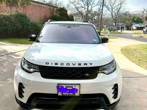 Used 2023 Land Rover Discovery HSE R-Dynamic image 6