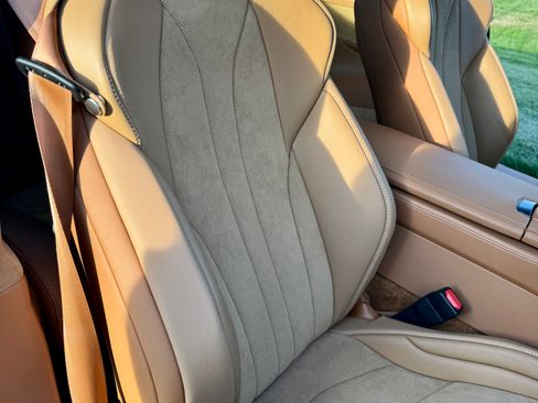 Used 2018 Lexus LC 500 Coupe w/ Sport Package RWD image 19