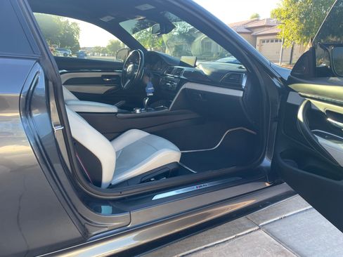 Used 2018 BMW M4 Coupe image 10