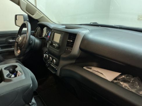 Used 2019 RAM 1500 Tradesman image 9