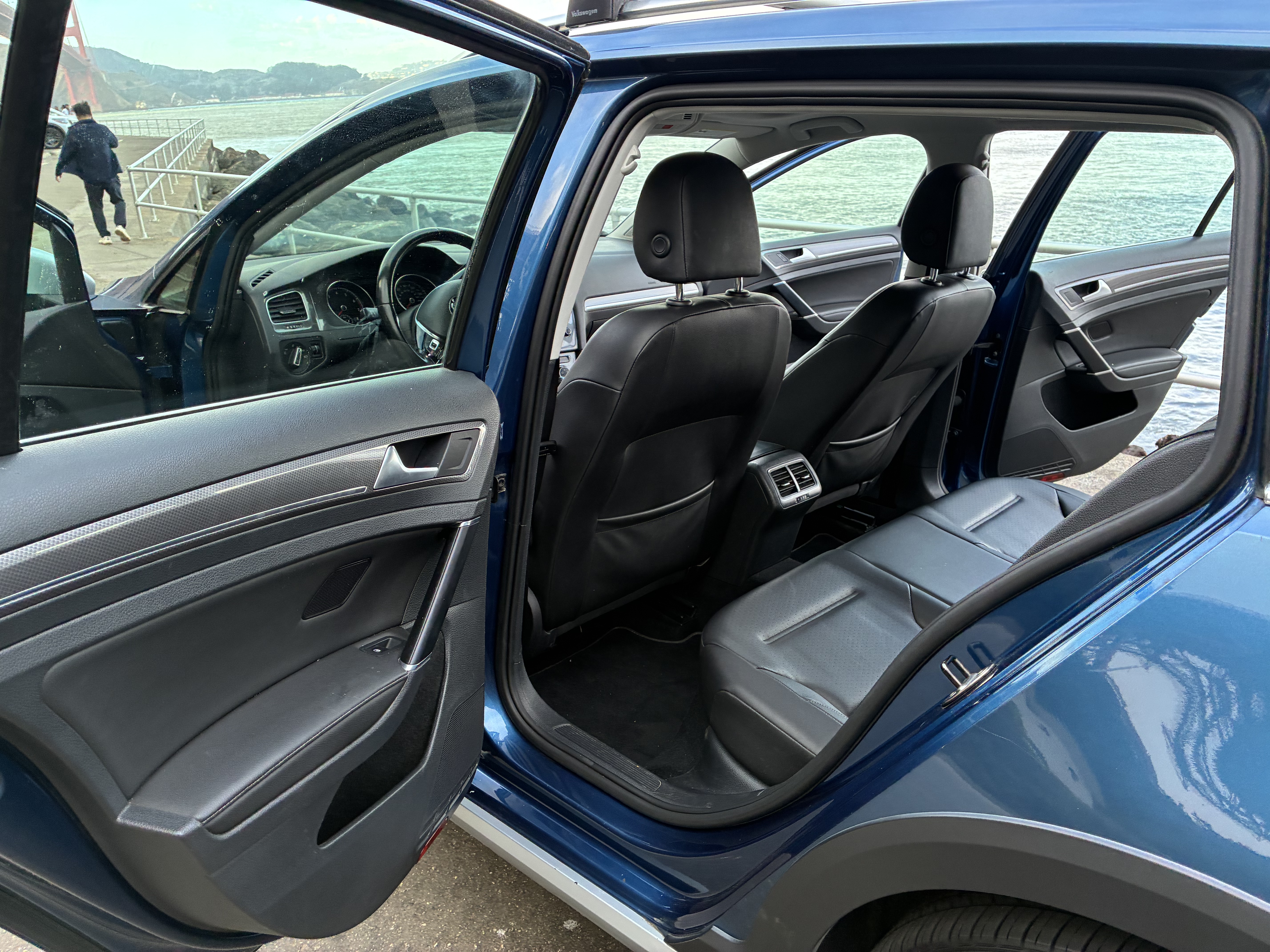 Used 2017 Volkswagen Golf Alltrack SE AWD/4WD image 13
