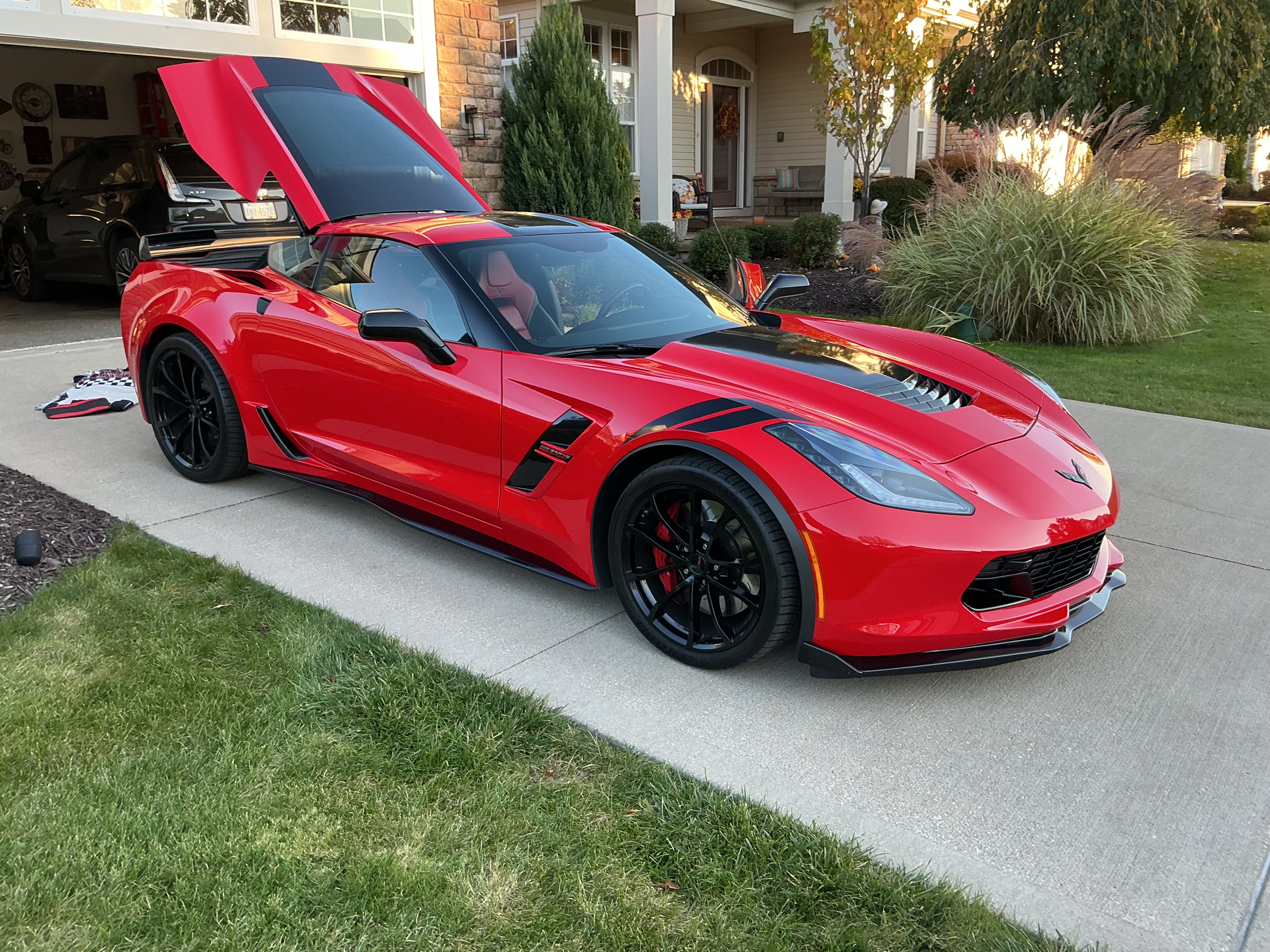 Used 2017 Chevrolet Corvette Grand Sport RWD image 2
