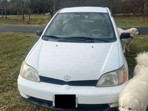 Used 2001 Toyota Echo Coupe image 2