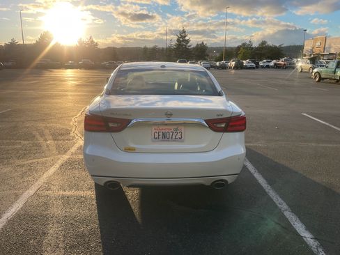 Used 2018 Nissan Maxima Platinum image 5