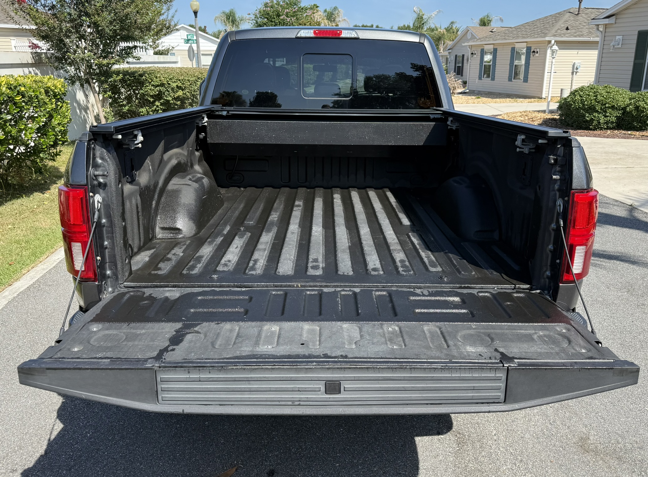 Used 2020 Ford F150 Platinum w/ Equipment Group 701A Luxury AWD/4WD image 11