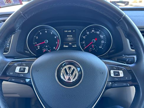 Used 2018 Volkswagen Passat 3.6 SEL Premium image 25