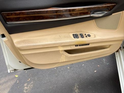 Used 2015 BMW 750Li RWD image 6