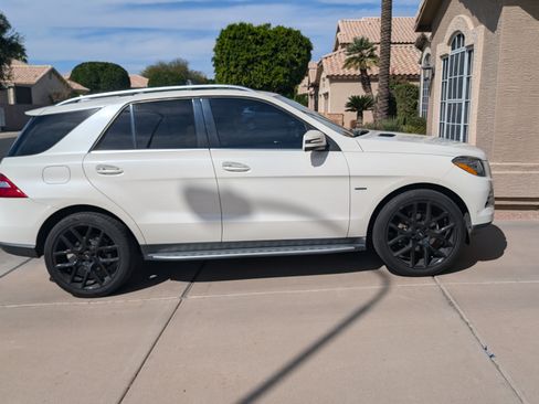 Used 2012 Mercedes-Benz ML 350 4MATIC image 9