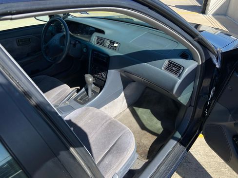 Used 1998 Toyota Camry LE image 14