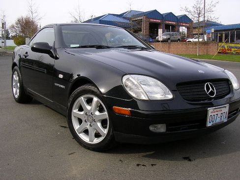 Used 1999 Mercedes-Benz SLK 230 image 2