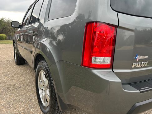 Used 2009 Honda Pilot EX-L image 11