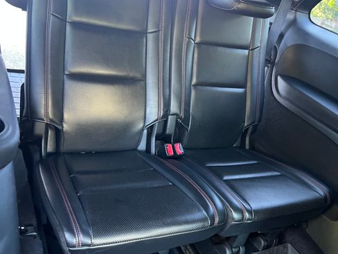 Used 2015 Dodge Durango R/T w/ Technology Group AWD/4WD image 6