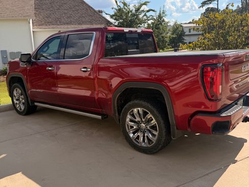 Used 2024 GMC Sierra 1500 Denali AWD/4WD image 4