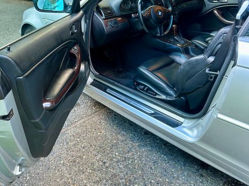 Used 2004 BMW 330Ci Convertible RWD image 14