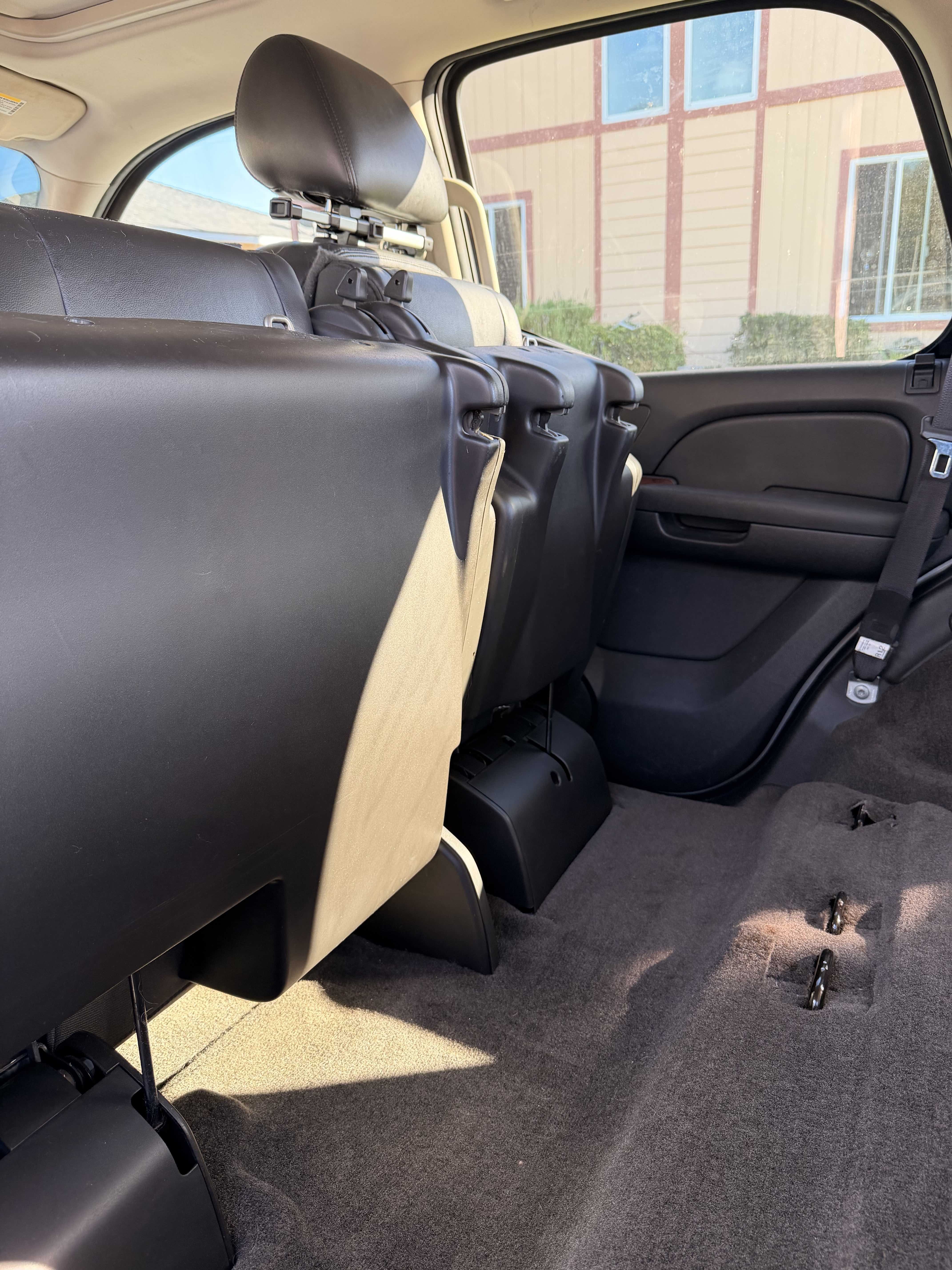 Used 2012 GMC Yukon SLT w/ Regional Value Package RWD image 15