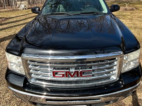 Used 2009 GMC Sierra 1500 SLT w/ All-Terrain Package image 2