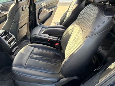 Used 2020 BMW X7 M50i w/ Dynamic Handling Package image 13