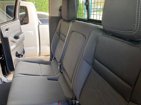 Used 2023 Nissan Frontier SV w/ Technology Package image 19