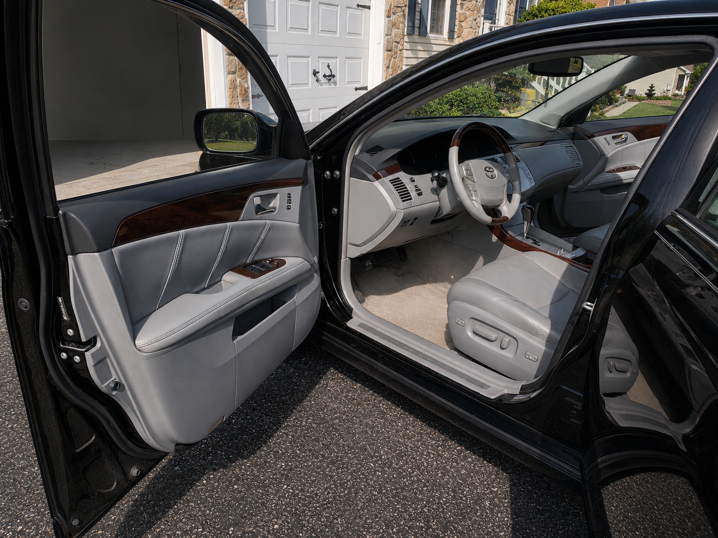 Used 2008 Toyota Avalon Limited FWD image 4