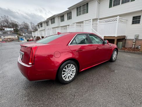 Used 2011 Cadillac CTS Luxury image 6