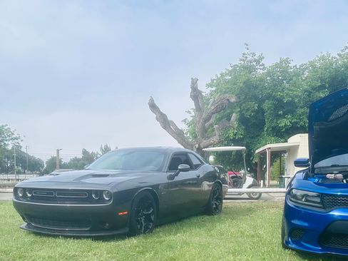Used 2016 Dodge Challenger R/T Plus RWD image 15