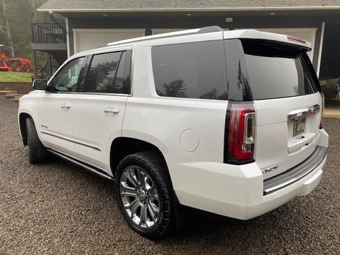 Used 2016 GMC Yukon Denali w/ Open Road Package image 4