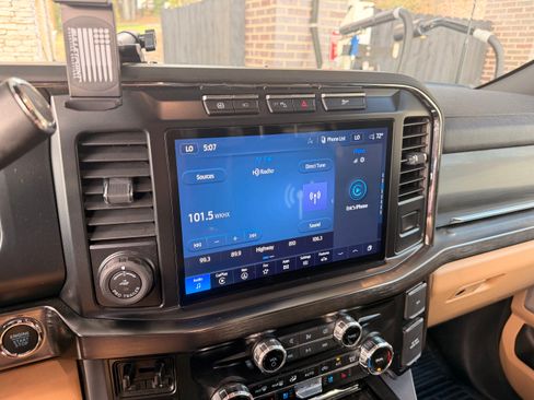 Used 2024 Ford F350 Lariat w/ Lariat Ultimate Package image 16