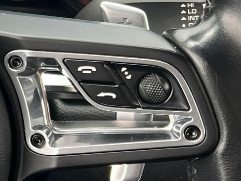 Used 2017 Porsche 911 Carrera image 2