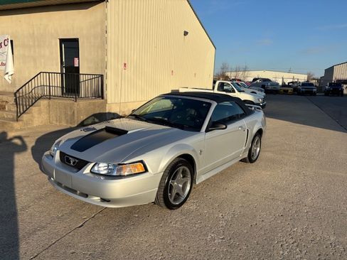 Used 1999 Ford Mustang GT image 1