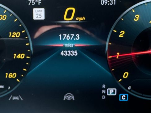 Used 2021 Mercedes-Benz GLE 350 image 13