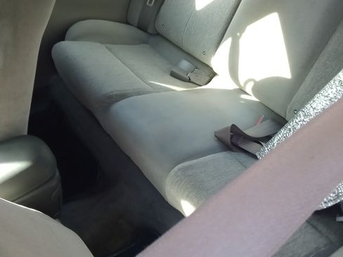 Used 2004 Oldsmobile Alero GL image 14