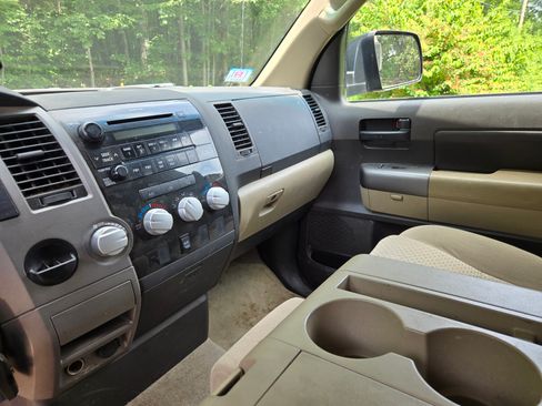 Used 2010 Toyota Tundra 2WD Double Cab image 6