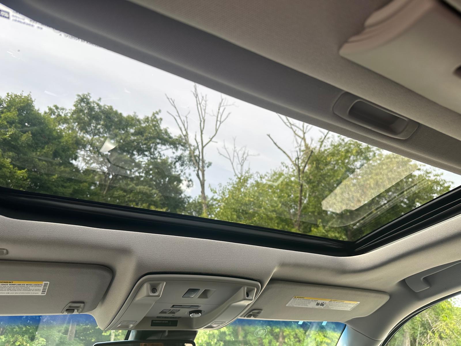 Used 2018 Chevrolet Tahoe Premier AWD/4WD image 19