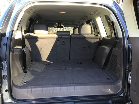 Used 2016 Lexus GX 460 image 6