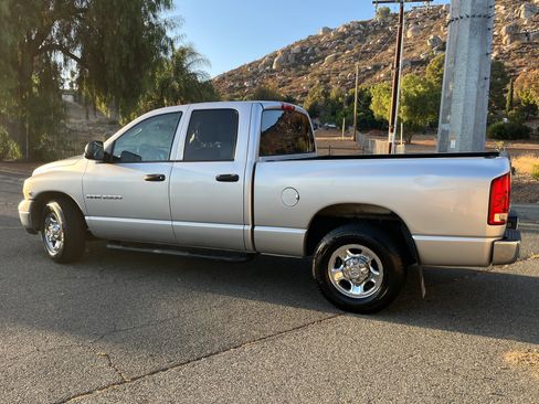 Used 2004 Dodge Ram 2500 Truck SLT w/ Trailer Tow Group RWD image 2