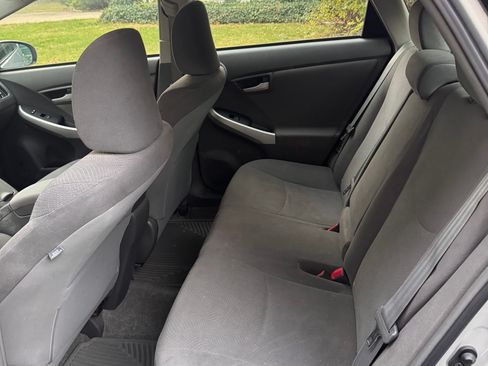 Used 2010 Toyota Prius Three image 8