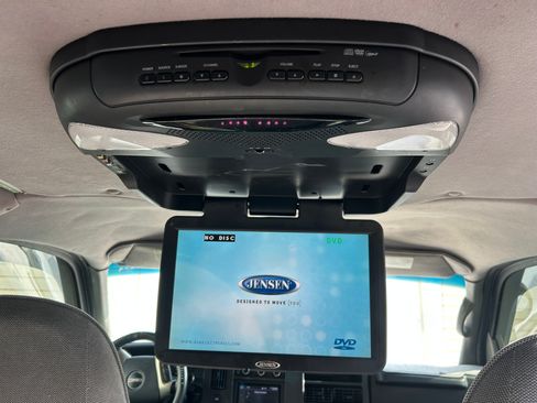 Used 2008 GMC Savana 1500 w/ Preferred Equipment Group image 26