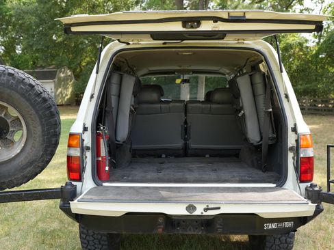 Used 1993 Toyota Land Cruiser image 10