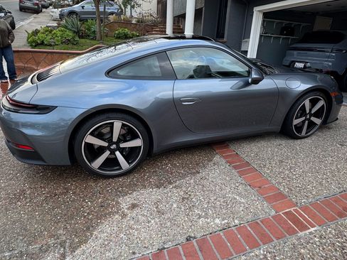 Used 2025 Porsche 911 Carrera image 11