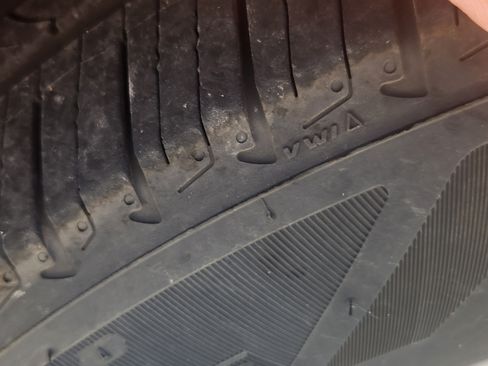 Used 2015 Subaru Forester 2.5i Limited w/ Protection Package #2 image 9