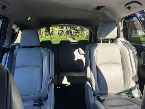 Used 2019 Honda Odyssey EX-L image 15