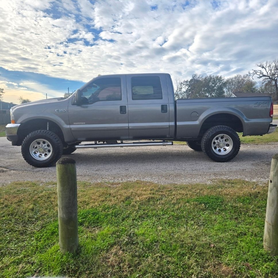 Used 2002 Ford F350 4x4 Crew Cab Super Duty image 4