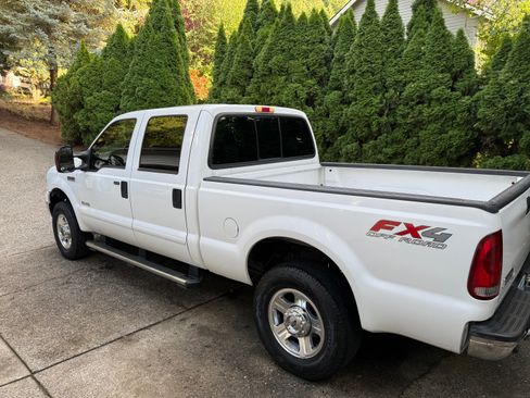 Used 2005 Ford F250 Lariat AWD/4WD image 7