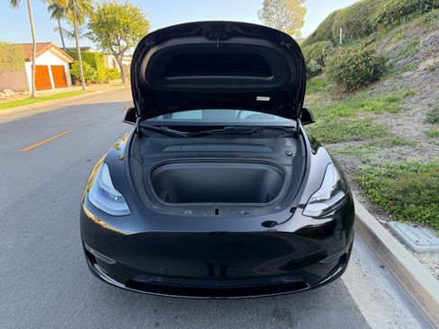 Used 2022 Tesla Model Y Performance AWD/4WD image 27