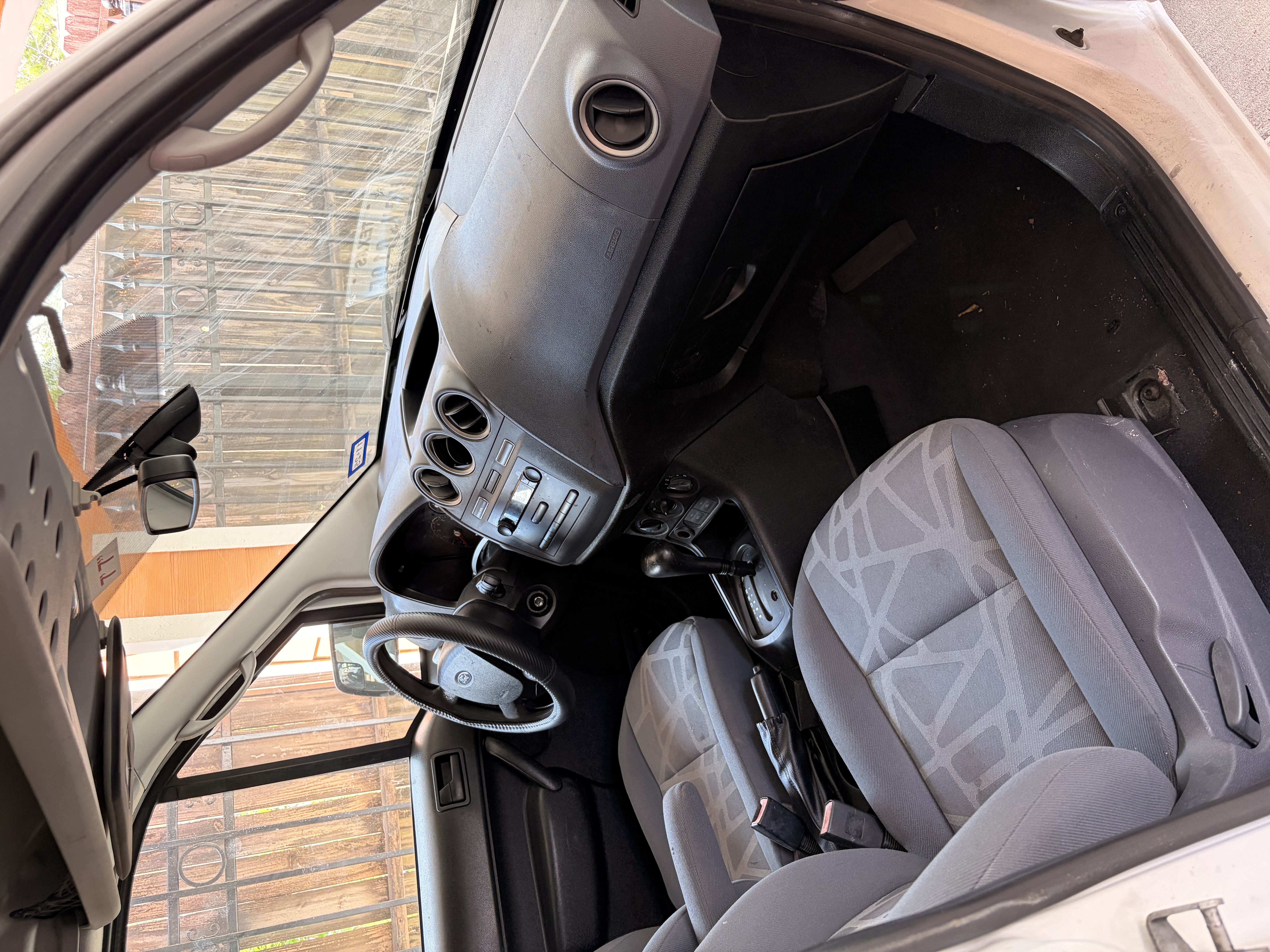 Used 2012 Ford Transit Connect XL FWD image 13