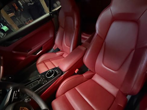 Used 2024 Porsche 911 Carrera 4 GTS w/ Premium Package image 8