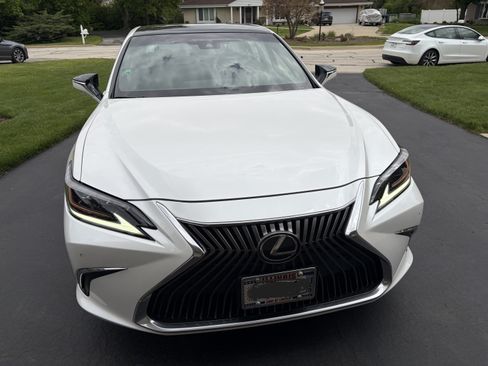 Used 2020 Lexus ES 350 Ultra Luxury w/ Accessory Package 2 FWD image 6