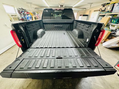 Used 2020 GMC Sierra 1500 AT4 w/ AT4 Premium Package AWD/4WD image 10