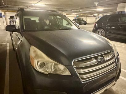 Used 2014 Subaru Outback 2.5i Limited w/ Moonroof Package