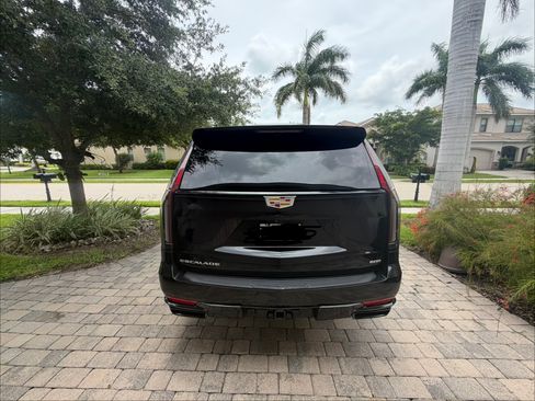 Used 2023 Cadillac Escalade Sport AWD/4WD image 12